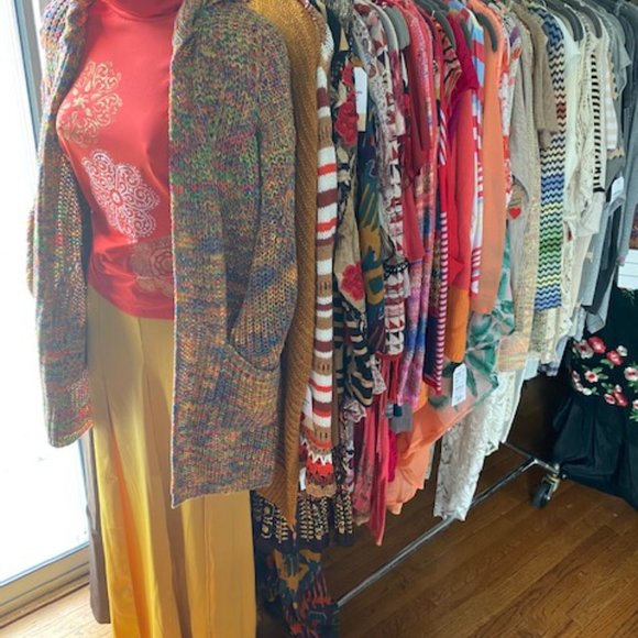 NY Designer Showroom SAMPLE SALE - Picture 2 of 15